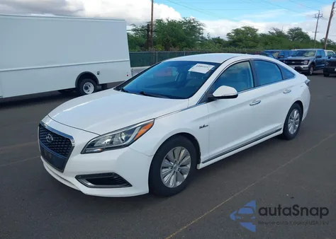 2017 Hyundai Sonata Hybrid Se z USA, uszkodzony, nr VIN KMHE24L38HA066875